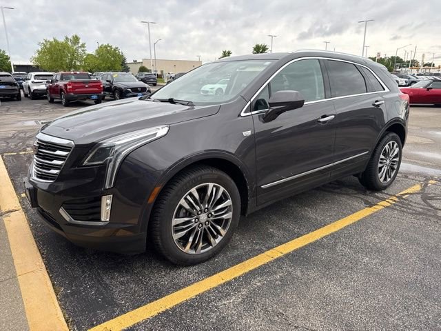 Used 2017 Cadillac XT5 Premium Luxury AWD/4WD image 2