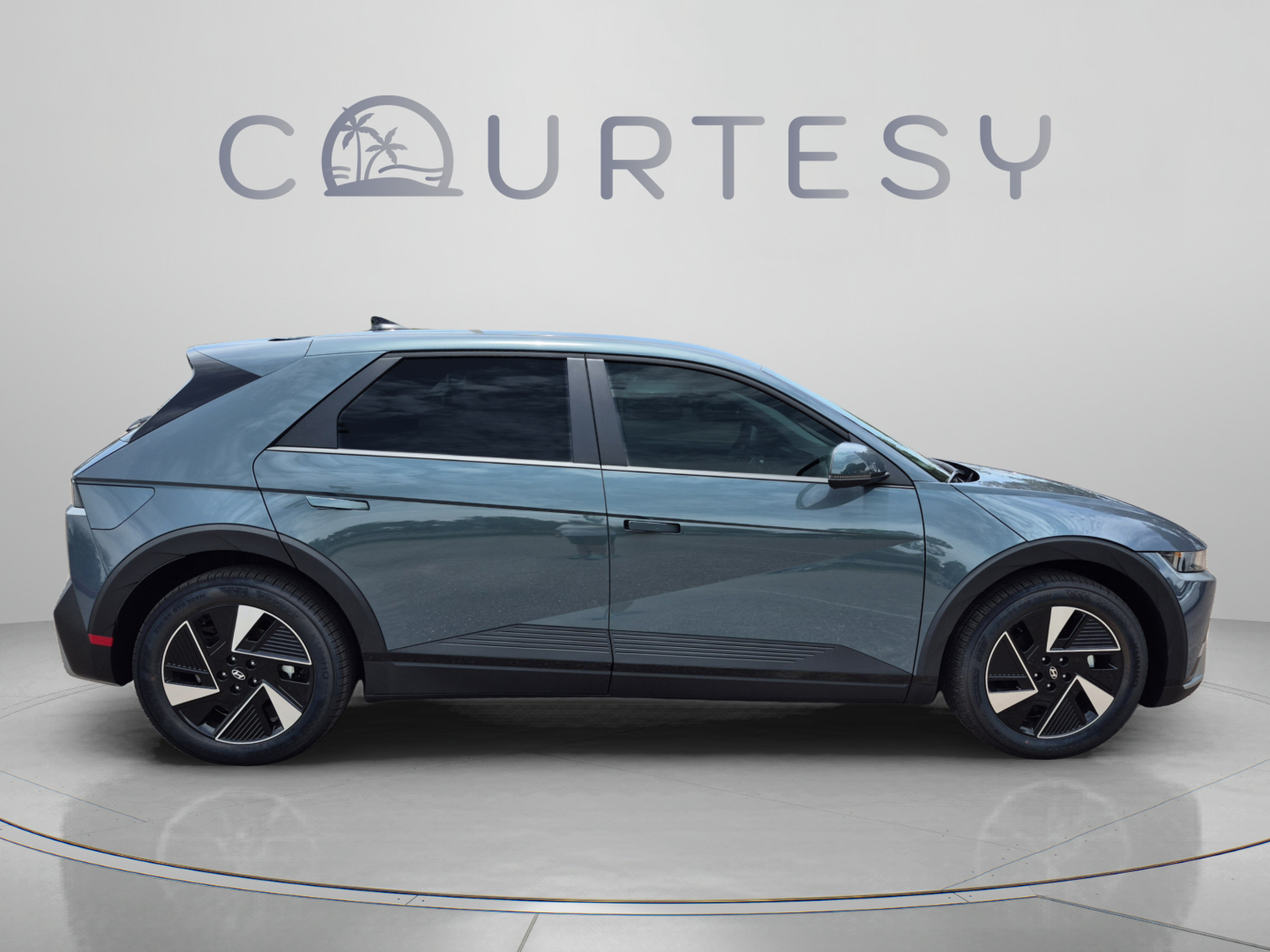 New 2026 Hyundai Ioniq 5 SE AWD/4WD image 6