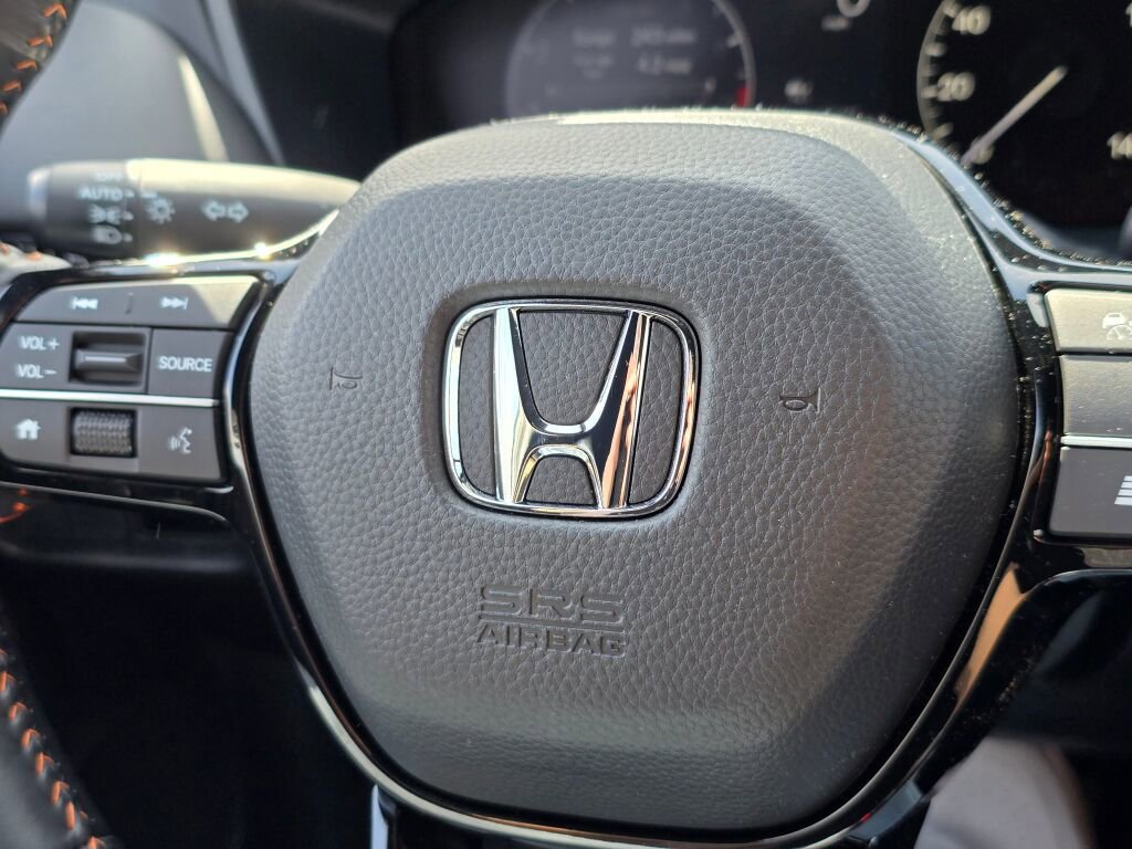 Certified 2025 Honda HR-V Sport image 27