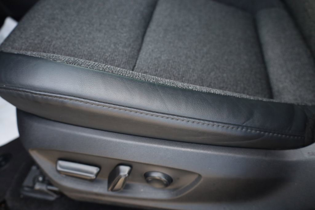 Used 2023 Toyota Crown XLE image 14