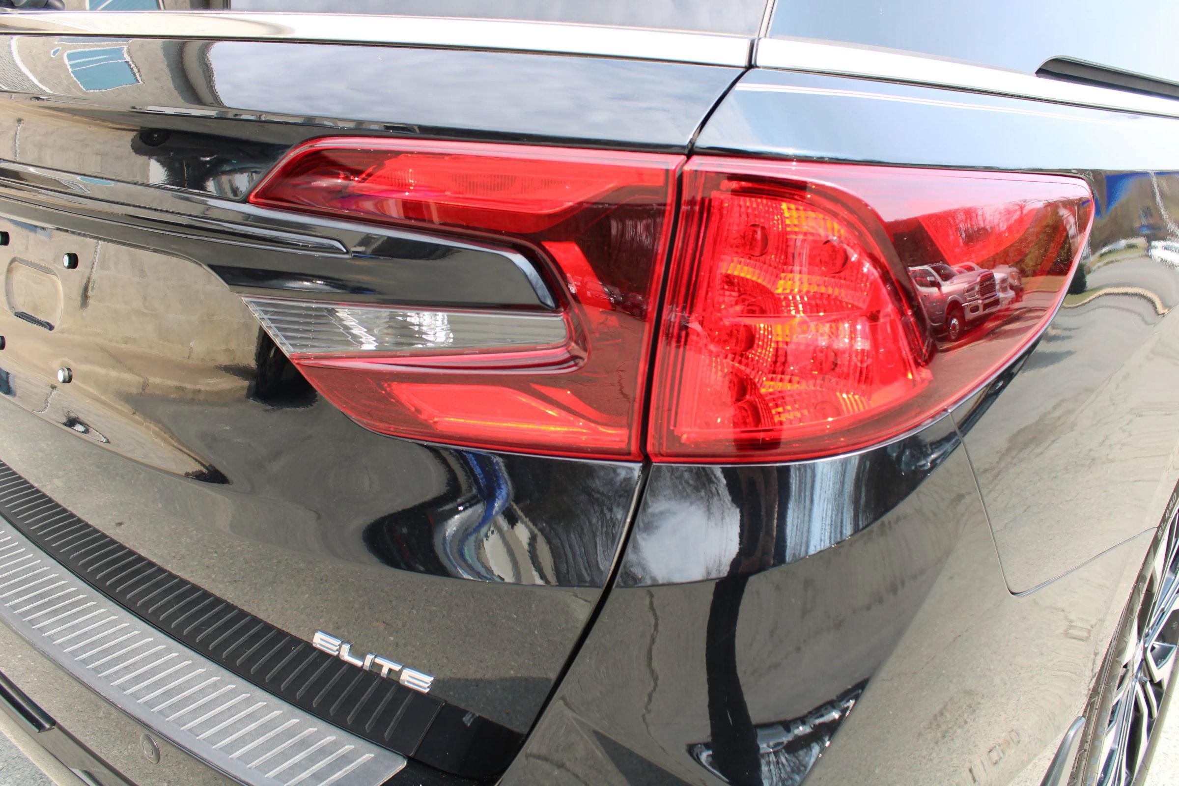 Used 2025 Honda Odyssey Elite image 31