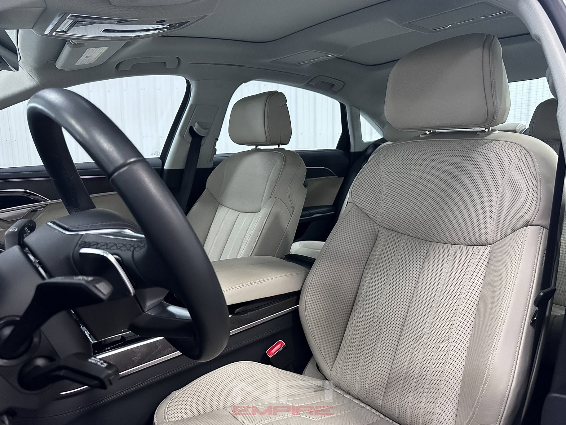 Used 2024 Audi A8 L 3.0T image 24