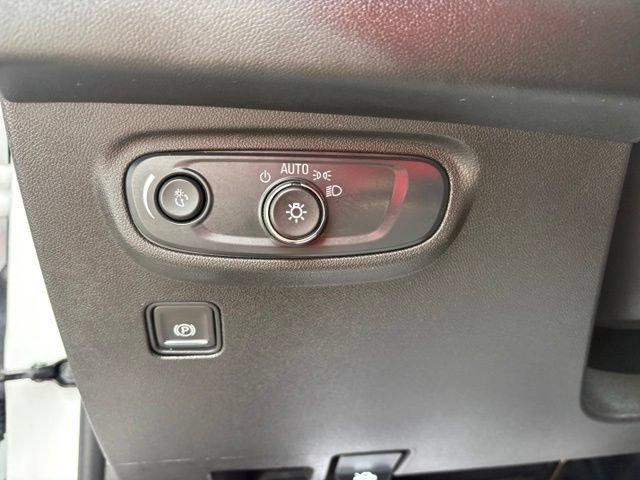 Used 2024 GMC Terrain SLE AWD/4WD image 21
