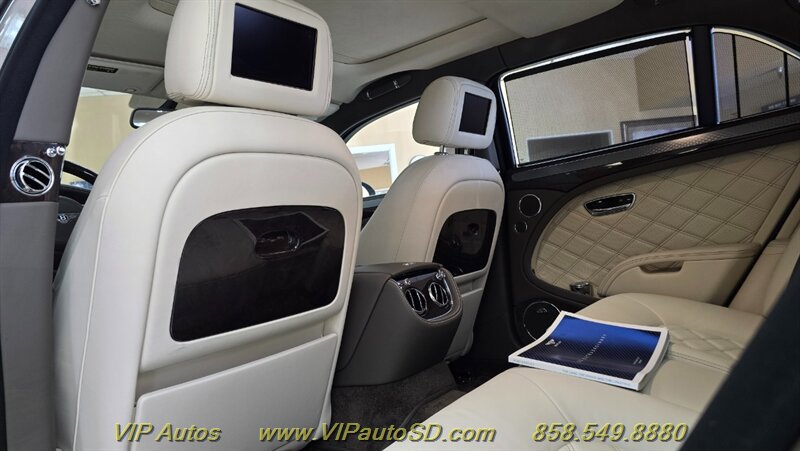 Used 2013 Bentley Mulsanne RWD image 30