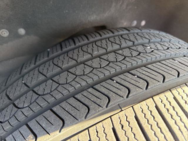 Used 2015 Cadillac Escalade Platinum image 16