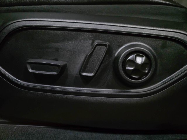 Used 2022 Jeep Grand Cherokee Trailhawk w/ Advanced Protech Group II image 29