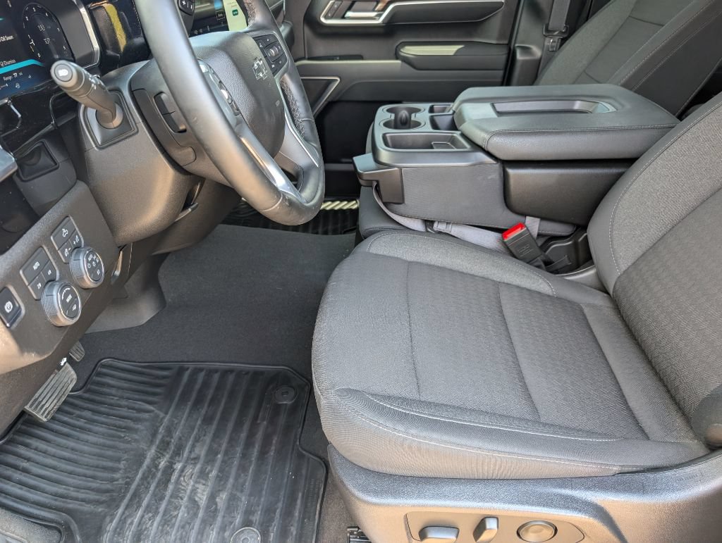 Used 2026 Chevrolet Silverado 1500 RST AWD/4WD image 8