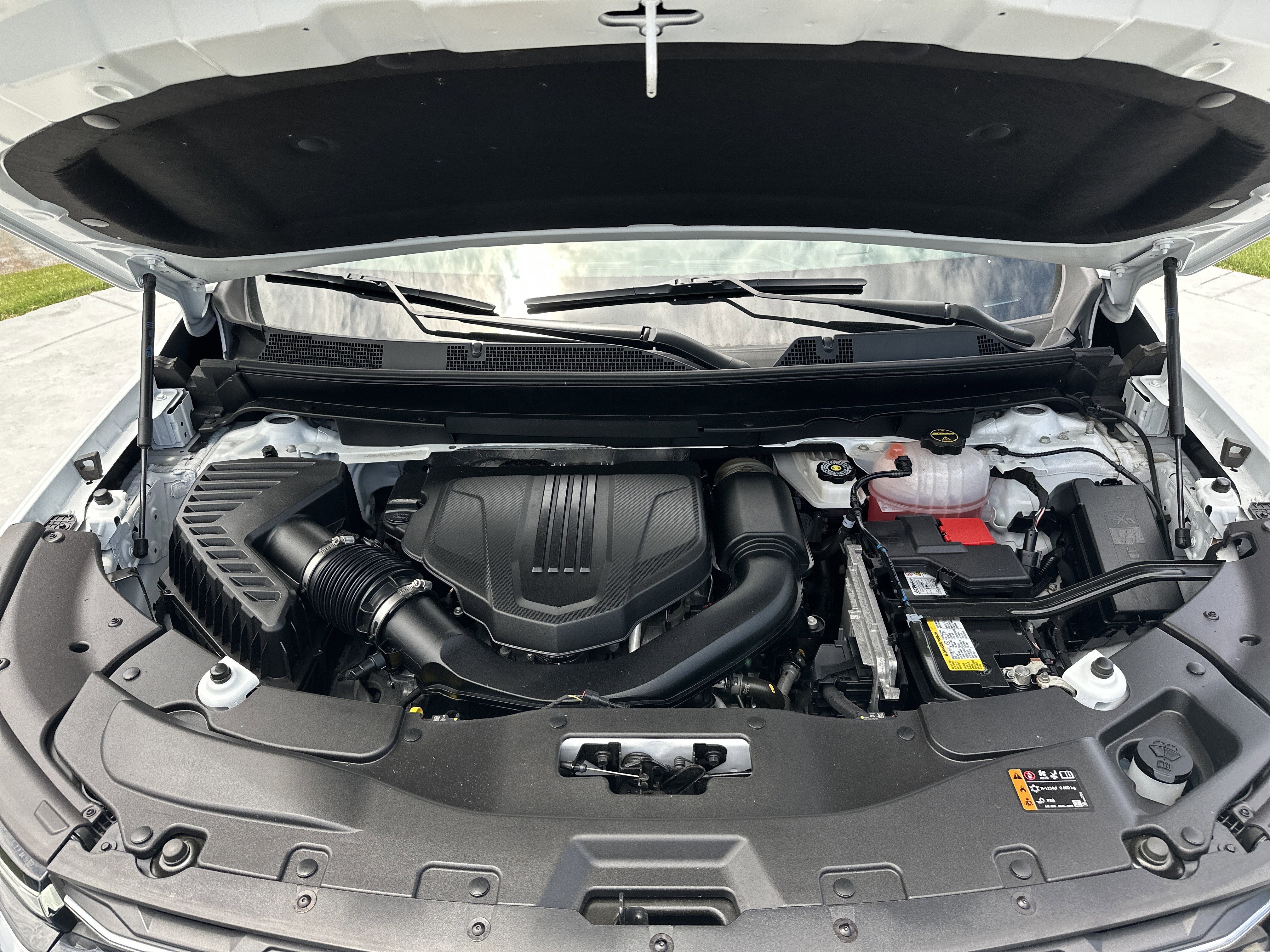 Used 2024 Chevrolet Traverse LT w/ LPO, Floor Liner Package FWD image 36