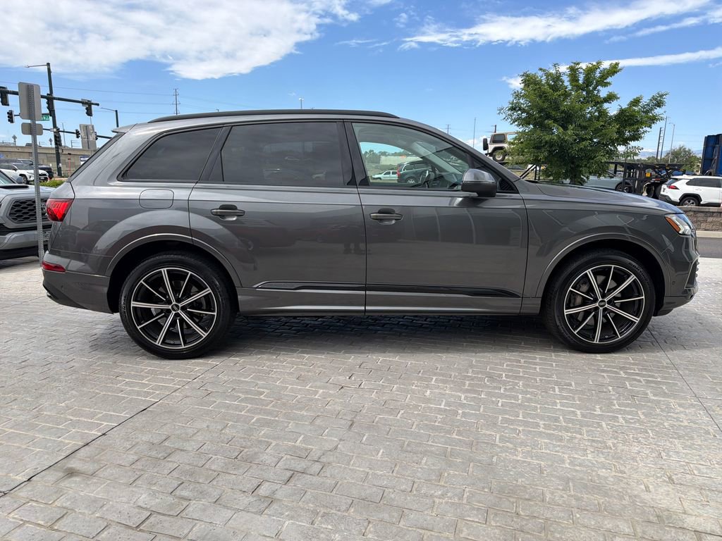 Used 2023 Audi Q7 3.0T Premium Plus w/ Premium Plus Package AWD/4WD image 6