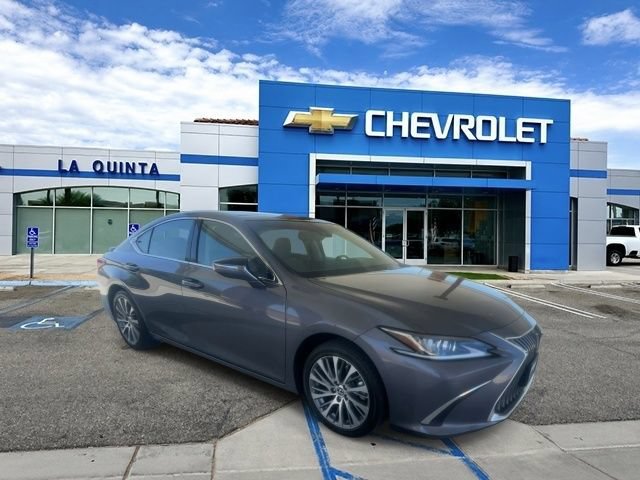 Used 2021 Lexus ES 350 w/ Premium Package FWD image 2