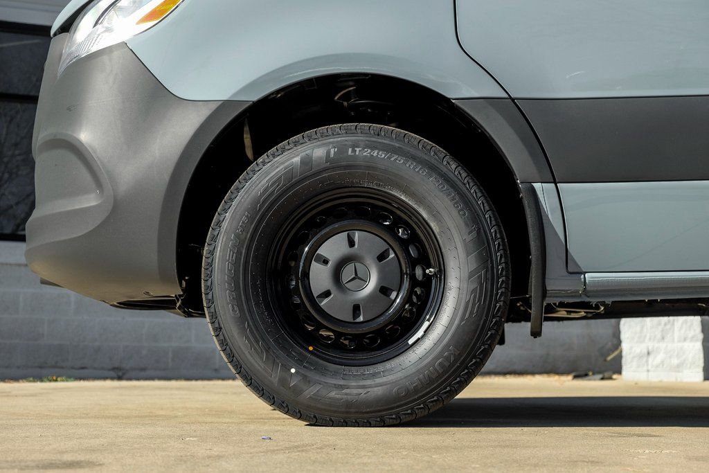 Used 2026 Mercedes-Benz Sprinter 2500 image 4