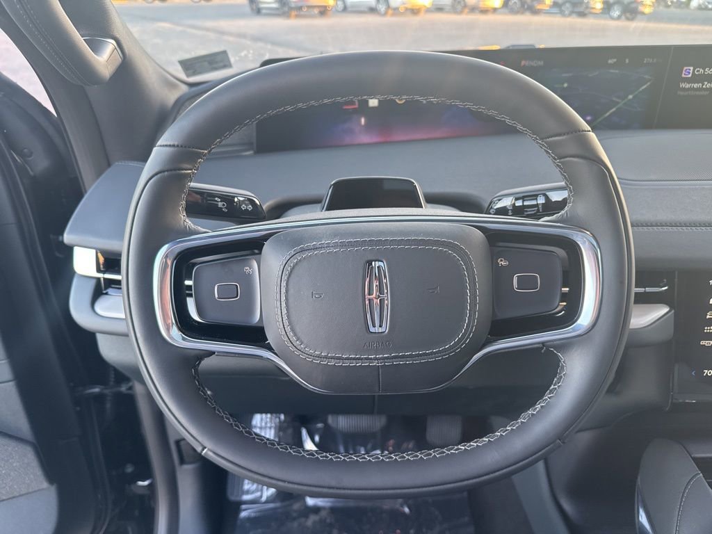 New 2025 Lincoln Navigator L Reserve w/ Jet Appearance Package image 28