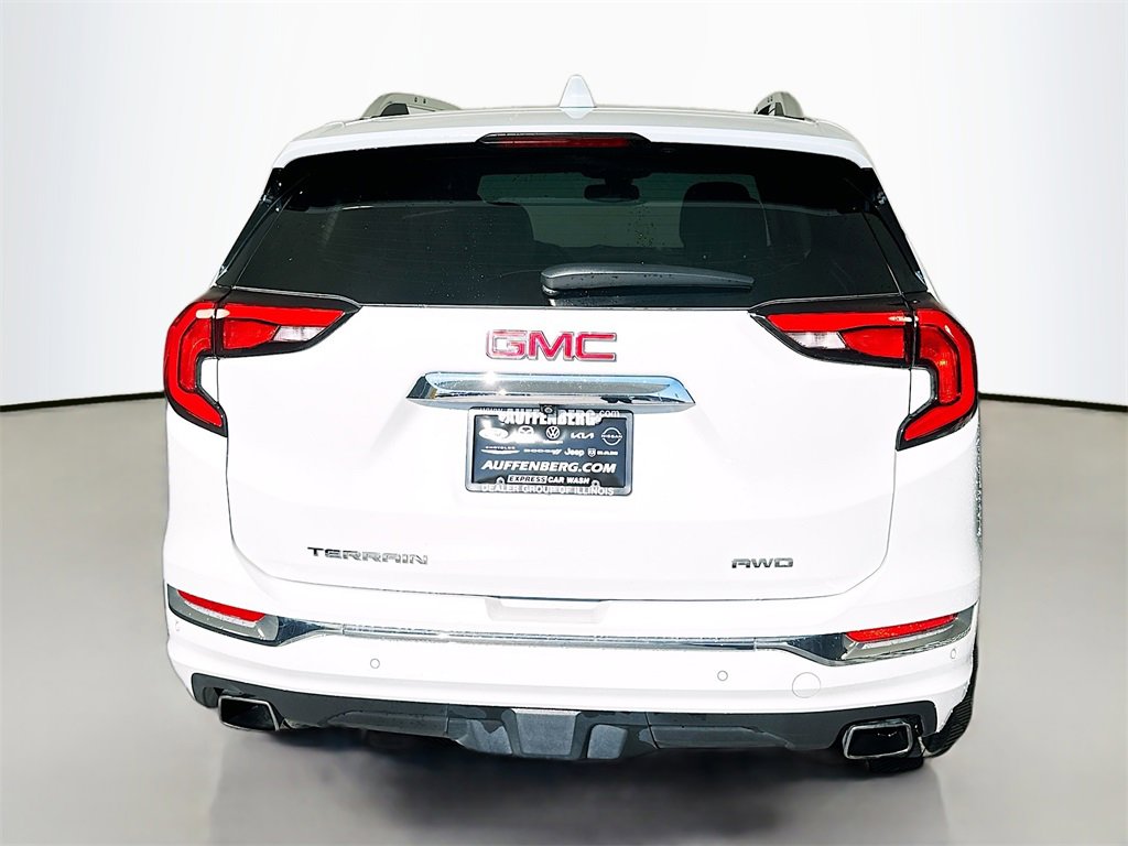 Used 2020 GMC Terrain Denali w/ Denali Premium Package image 6
