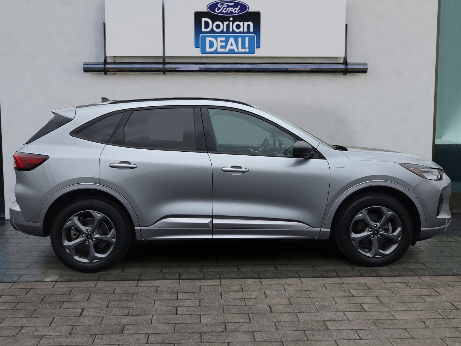 Certified 2024 Ford Escape ST-Line w/ Tech Pack #1 AWD/4WD image 2
