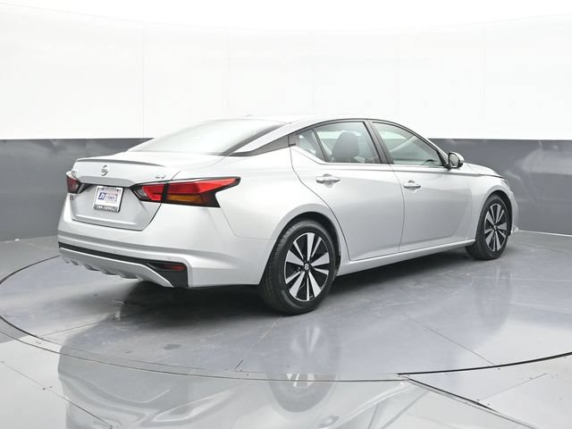 Used 2022 Nissan Altima 2.5 SV FWD image 13