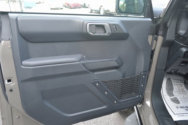 New 2025 Ford Bronco Badlands image 11