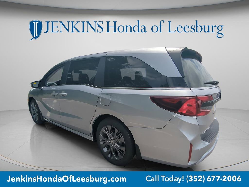 New 2026 Honda Odyssey Touring image 5