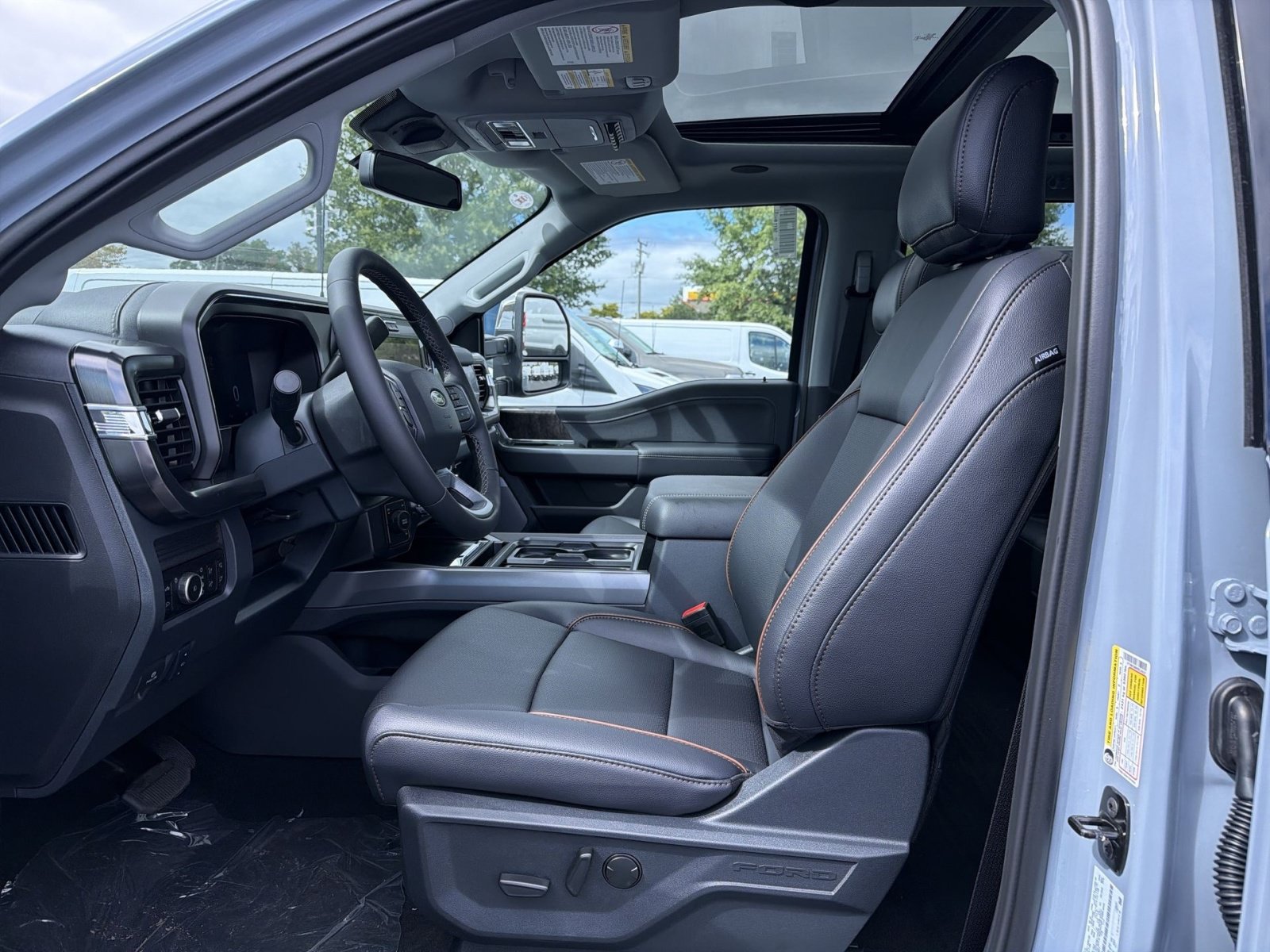New 2027 Ford F350 Lariat w/ Lariat Ultimate Package AWD/4WD image 23