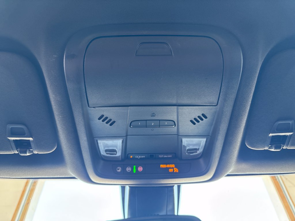 Used 2025 Chevrolet Blazer RS FWD image 41
