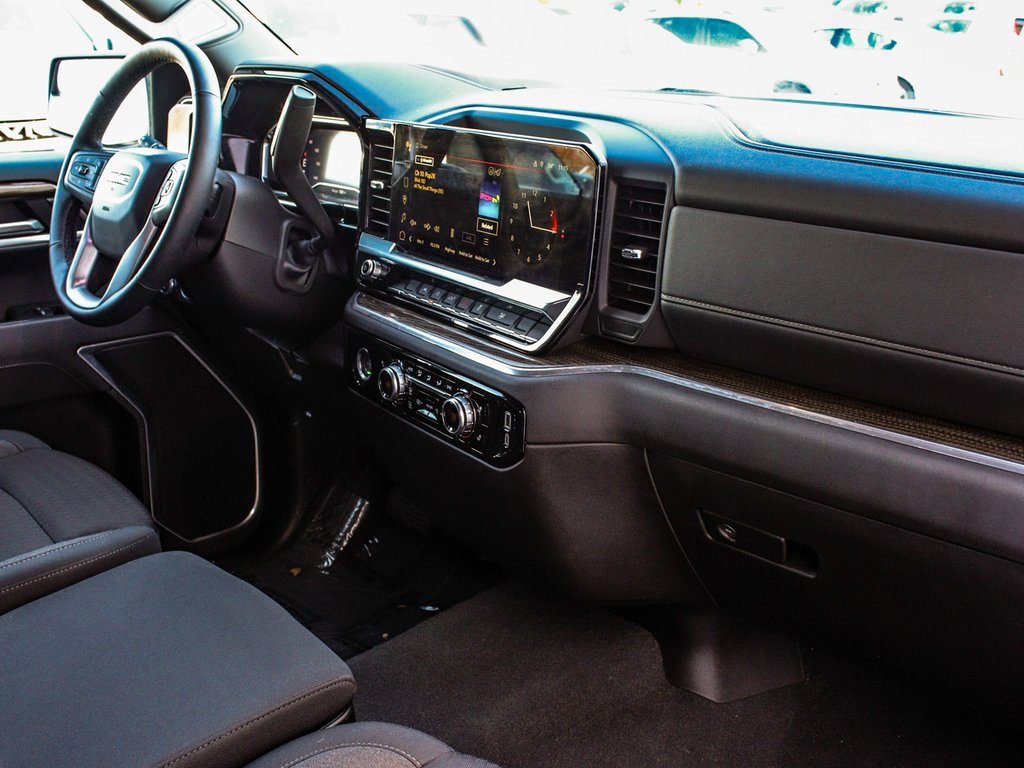 Used 2024 GMC Sierra 1500 Elevation image 39