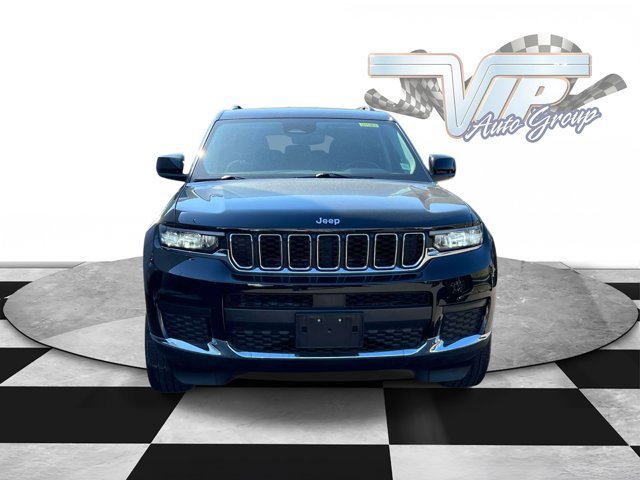 Certified 2022 Jeep Grand Cherokee L Laredo w/ Luxury Tech Group I AWD/4WD image 2