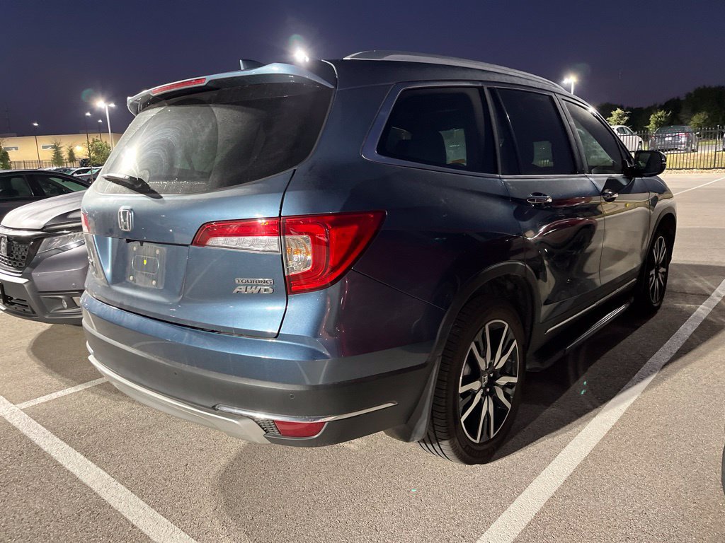Used 2020 Honda Pilot Touring image 3