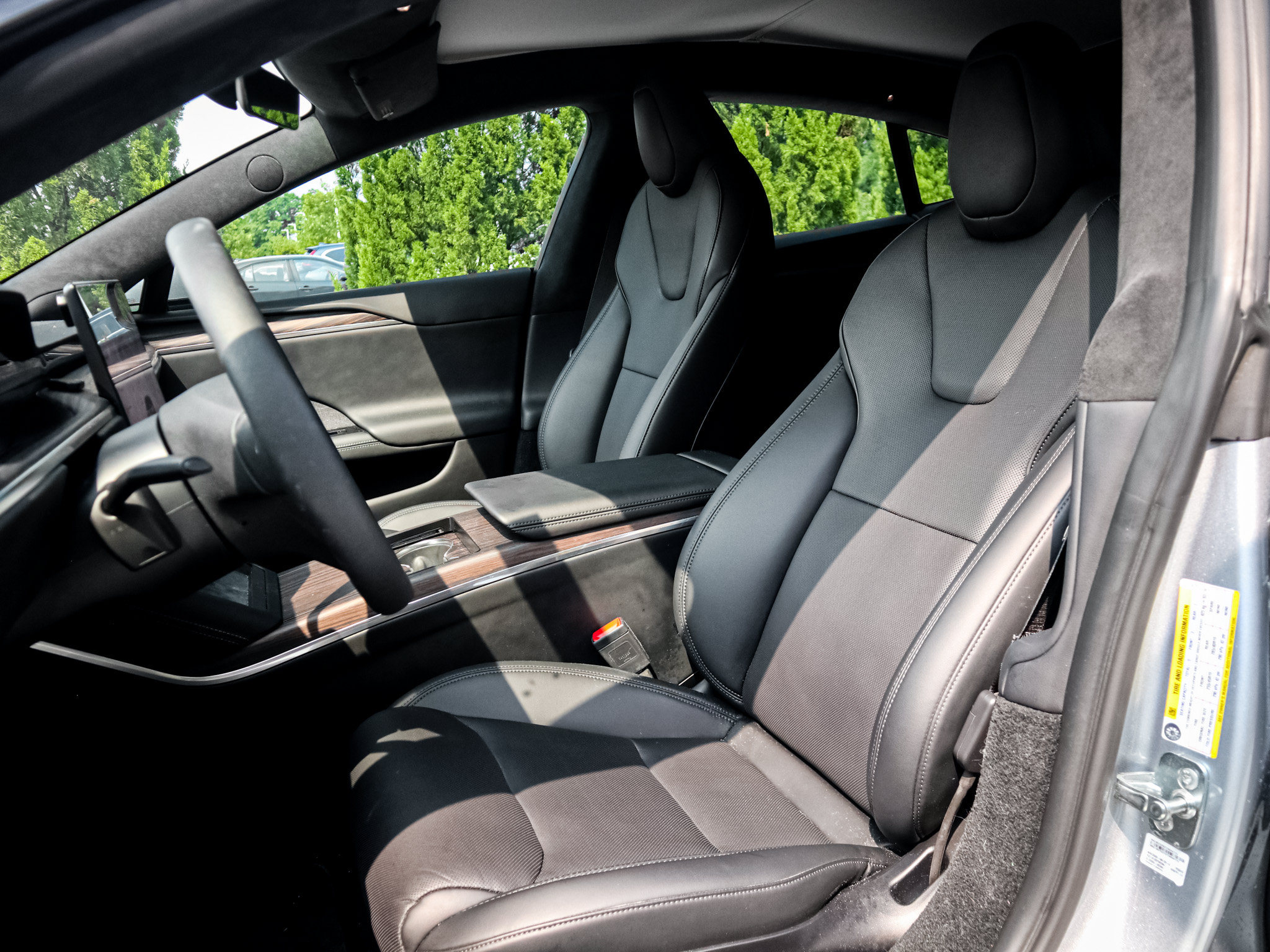 Used 2025 Tesla Model S AWD/4WD image 7
