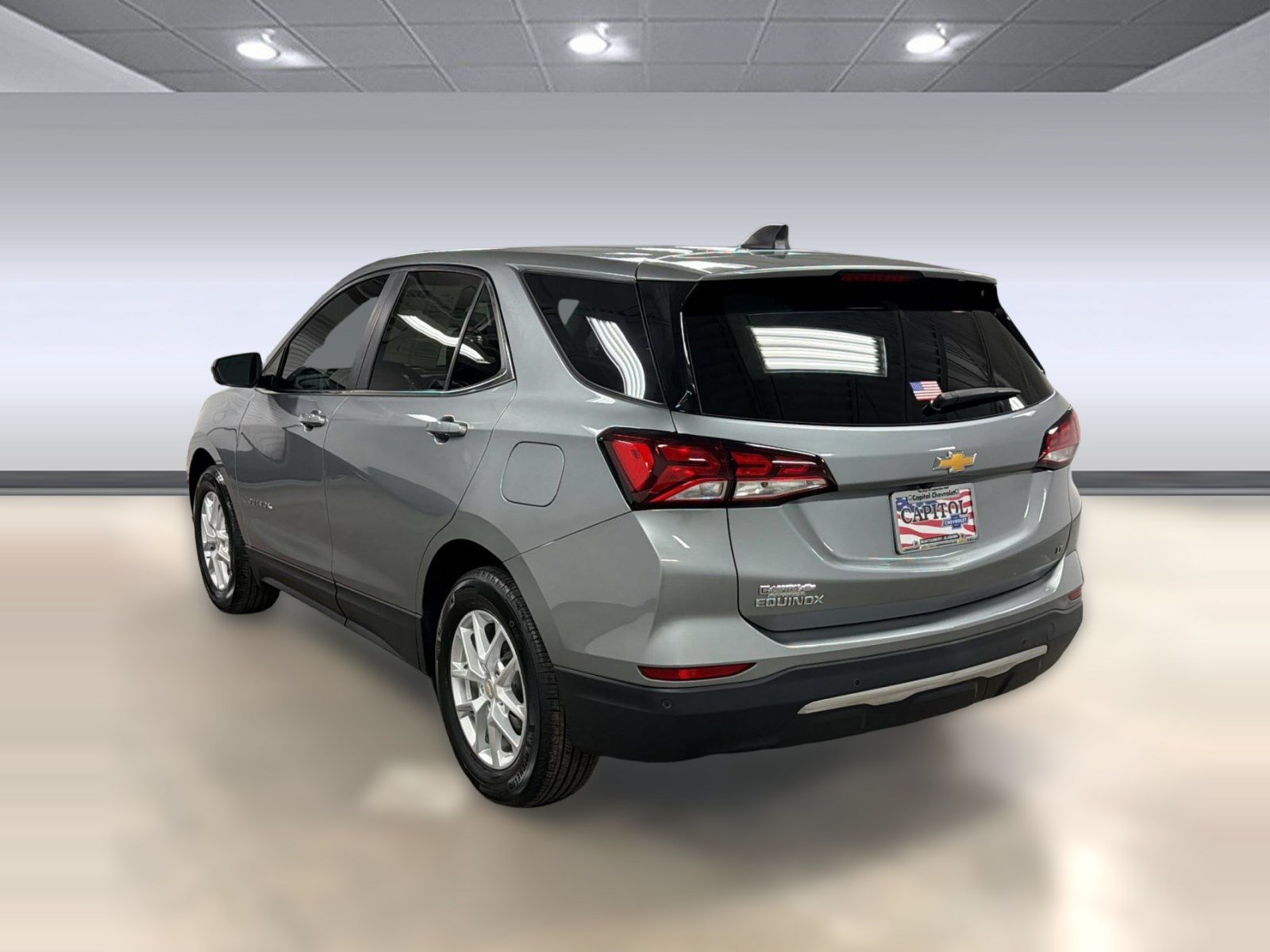 Used 2023 Chevrolet Equinox LT FWD image 3