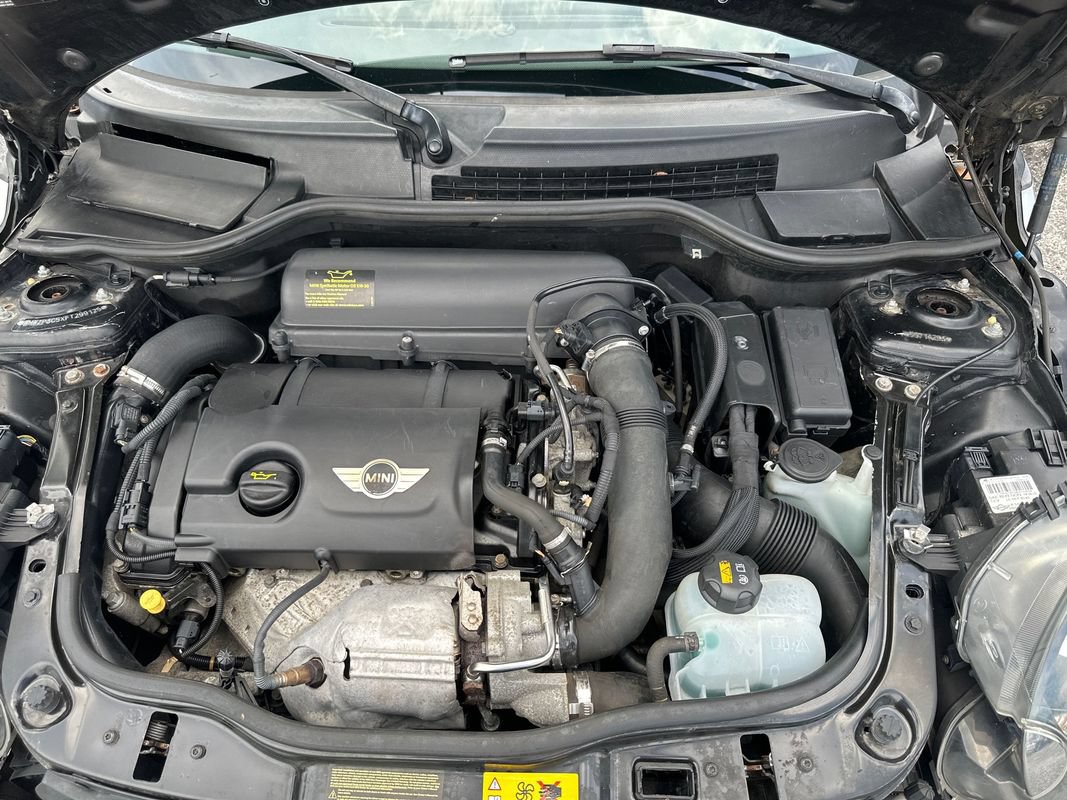 Used 2015 MINI Cooper S FWD image 10
