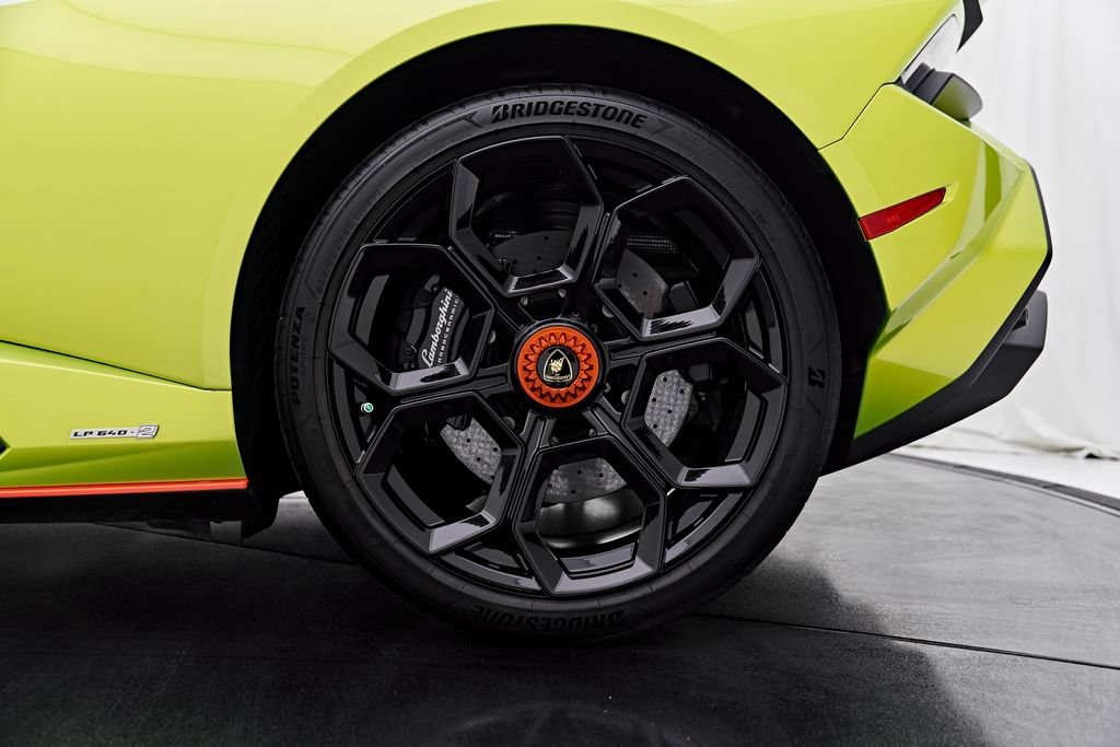 Used 2023 Lamborghini Huracan Tecnica RWD image 36