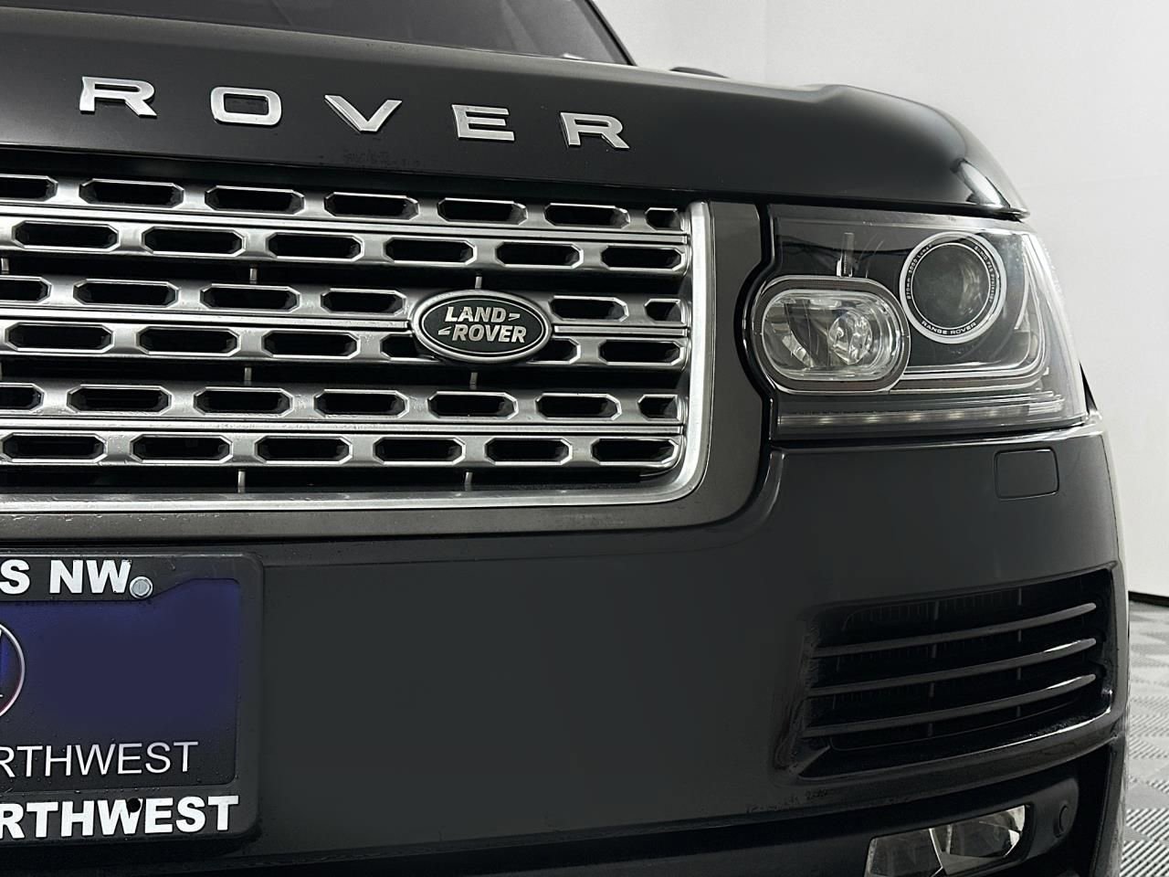 Used 2016 Land Rover Range Rover Supercharged image 6