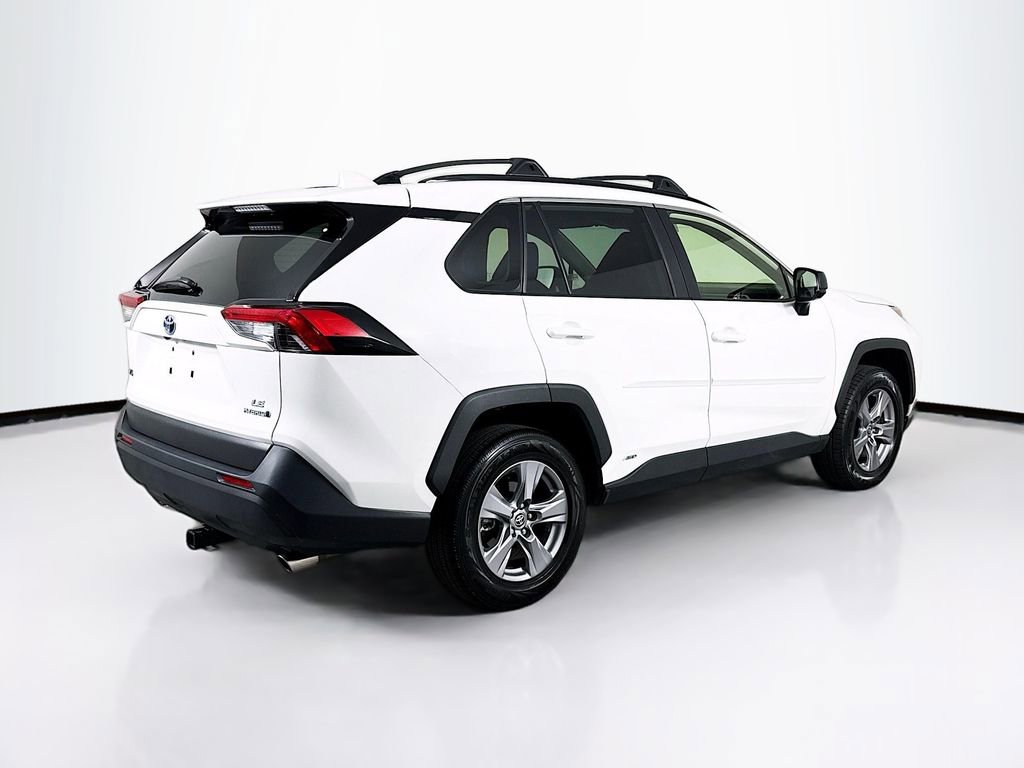 Used 2023 Toyota RAV4 LE image 5