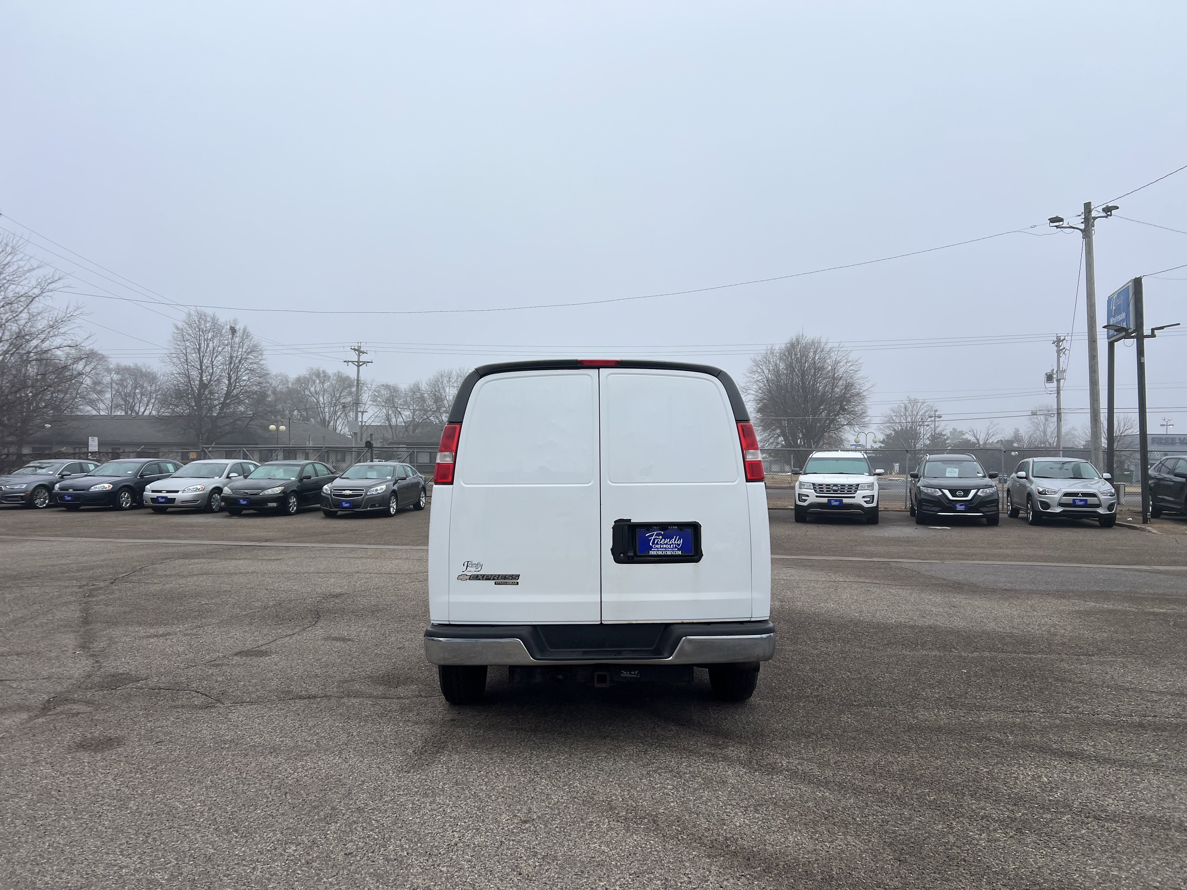 Used 2016 Chevrolet Express 3500 image 7