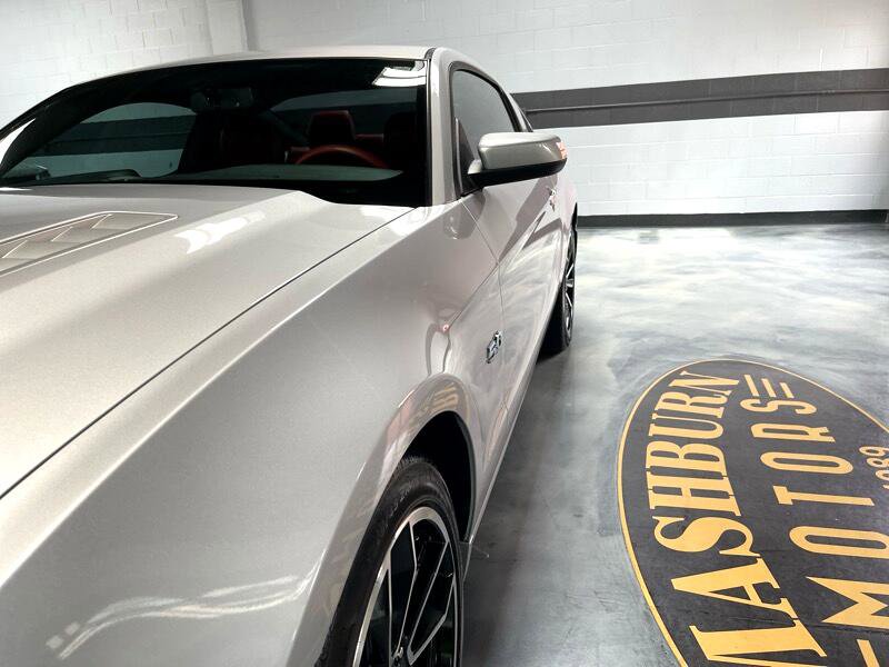 Used 2013 Ford Mustang GT Premium image 3