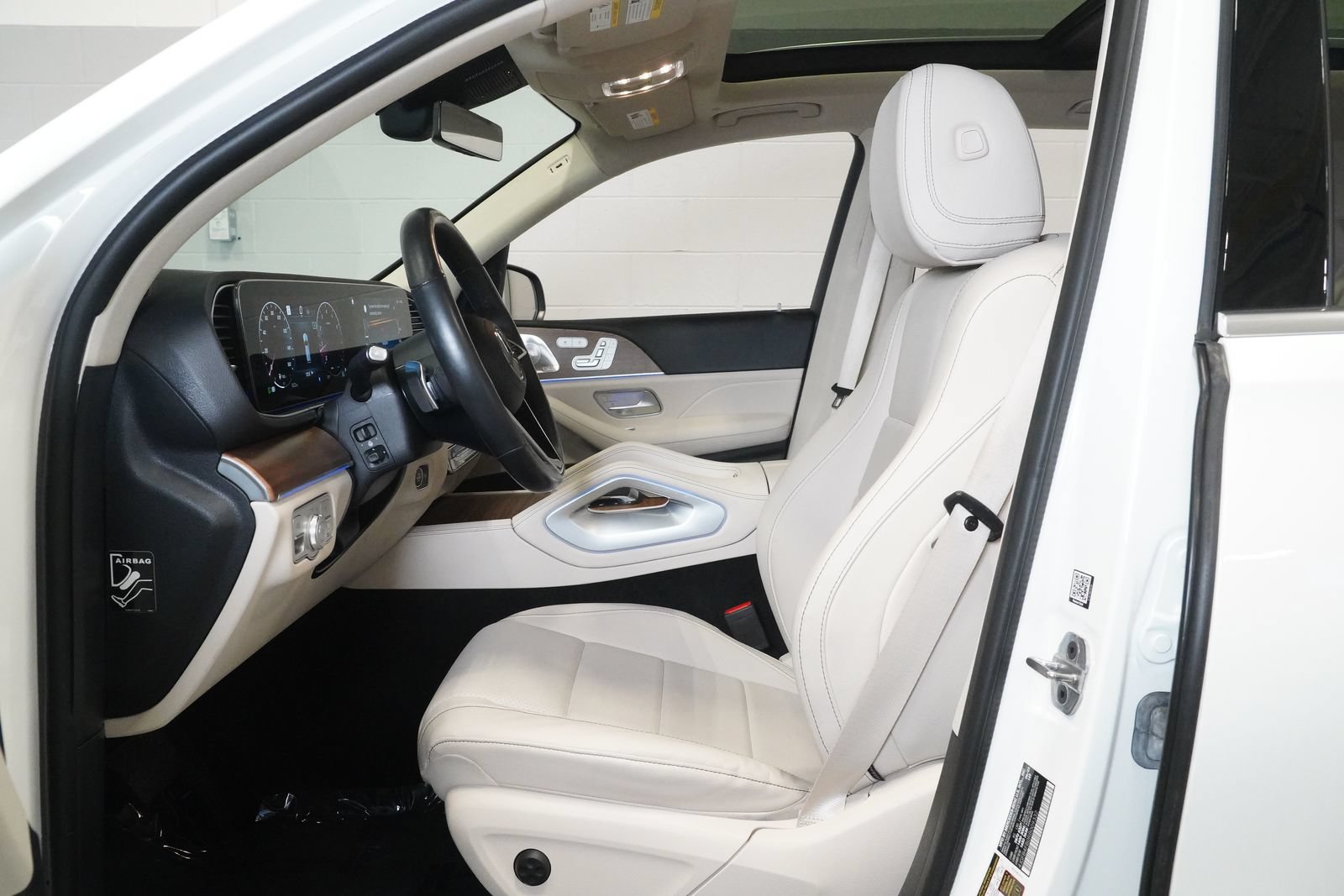 Certified 2024 Mercedes-Benz GLE 350 4MATIC image 11