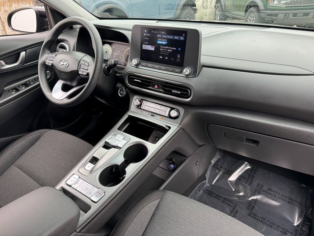Used 2023 Hyundai Kona SE image 20