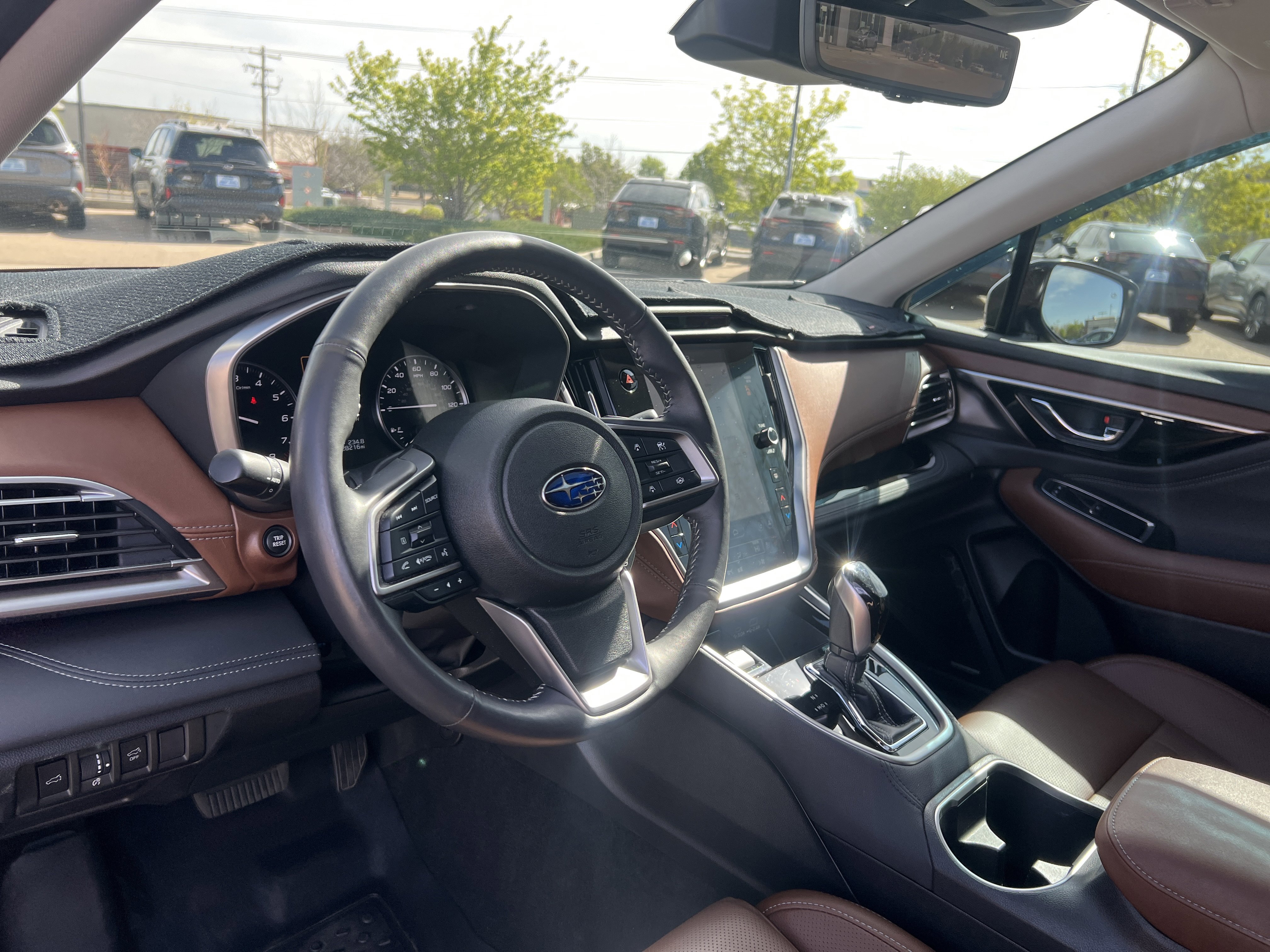 Used 2024 Subaru Outback Touring XT AWD/4WD image 14