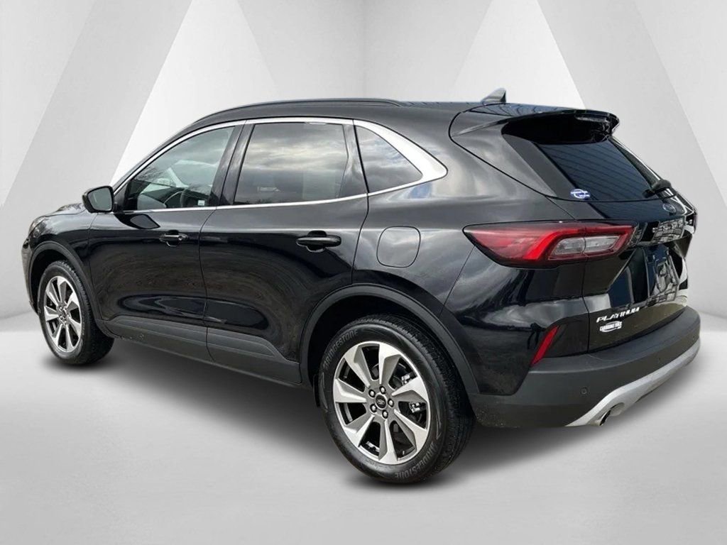 Used 2024 Ford Escape Platinum image 5
