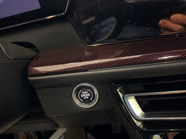 Used 2024 Chevrolet Traverse Z71 image 24