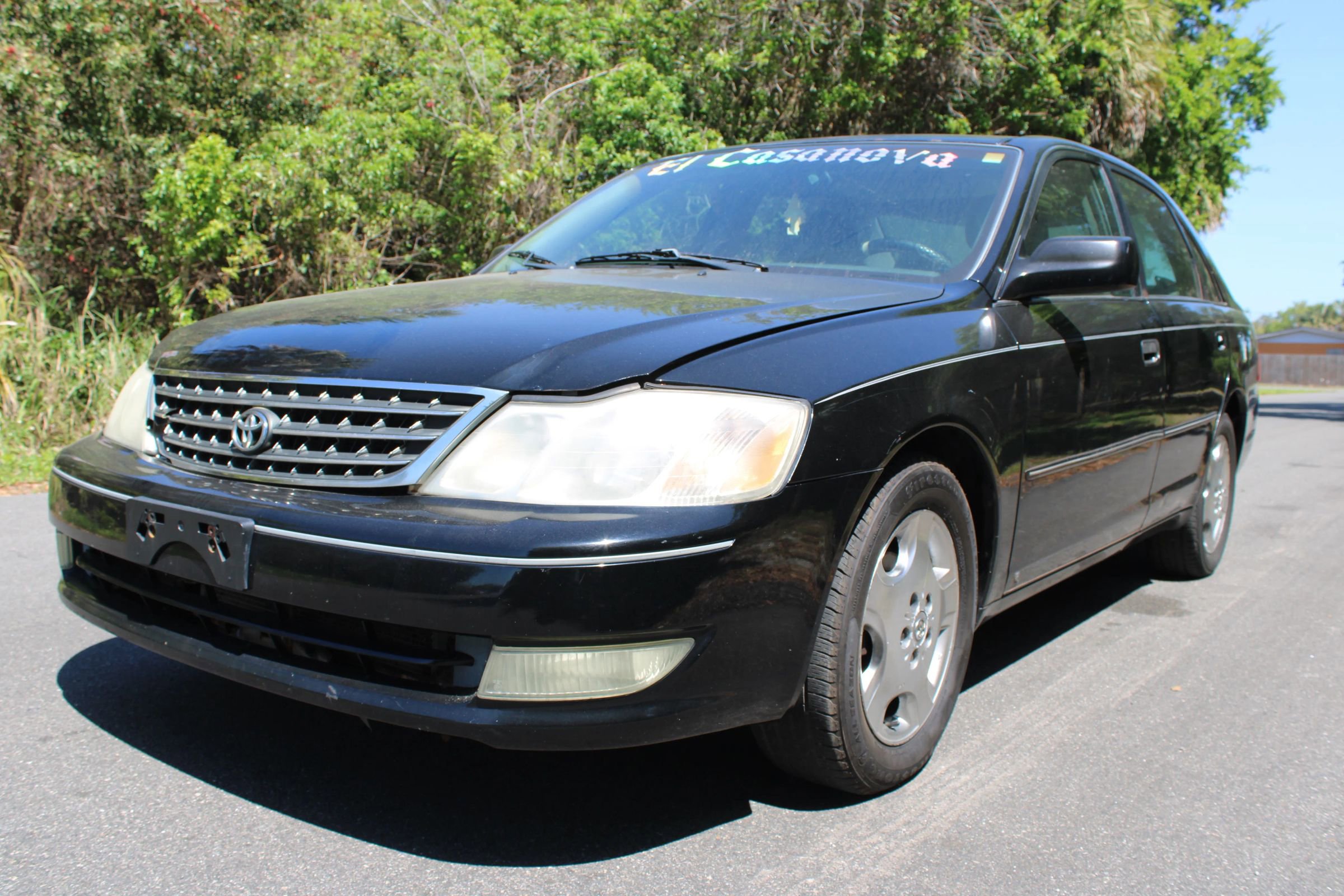 Used 2003 Toyota Avalon XLS image 1