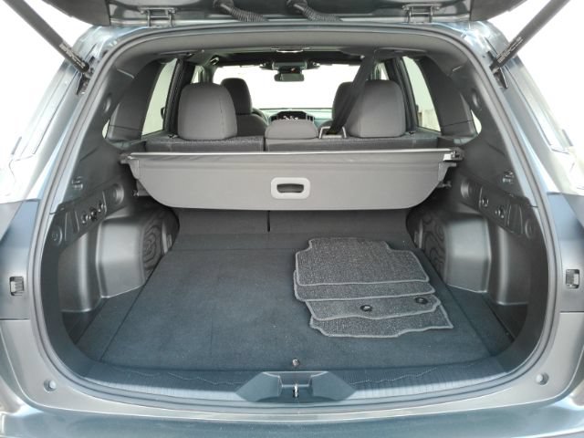 Used 2025 Subaru Forester Premium AWD/4WD image 24