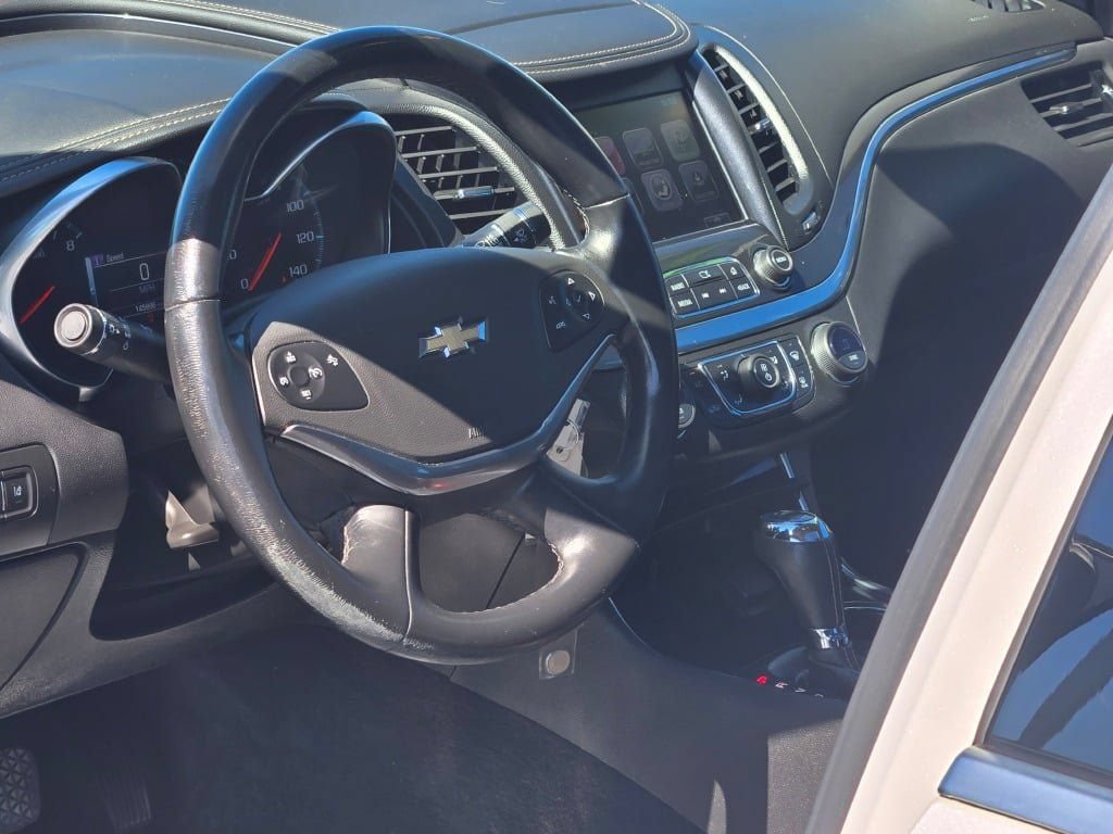 Used 2017 Chevrolet Impala LT w/ Convenience Package FWD image 22