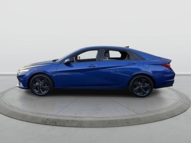 Used 2021 Hyundai Elantra SEL image 4