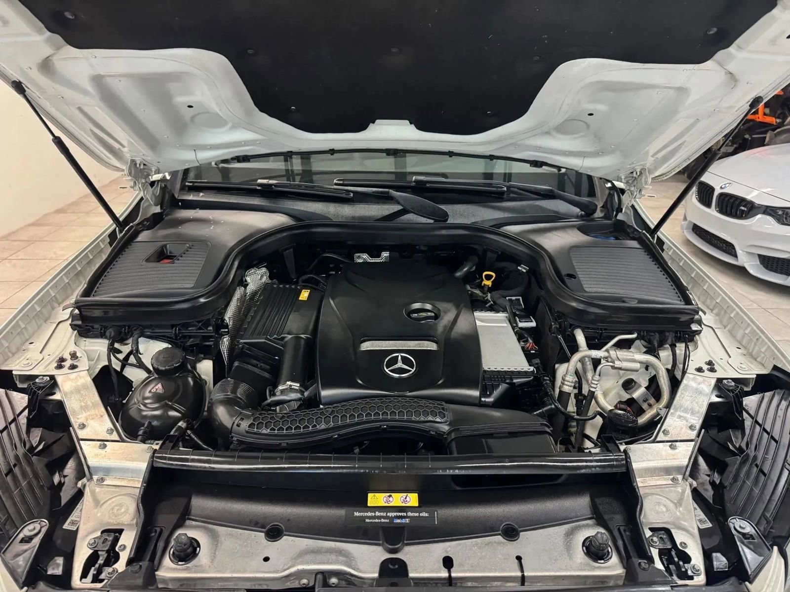 Used 2018 Mercedes-Benz GLC 300 w/ Premium Package image 37