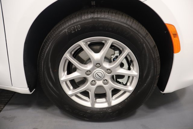 New 2026 Chrysler Voyager LX image 24