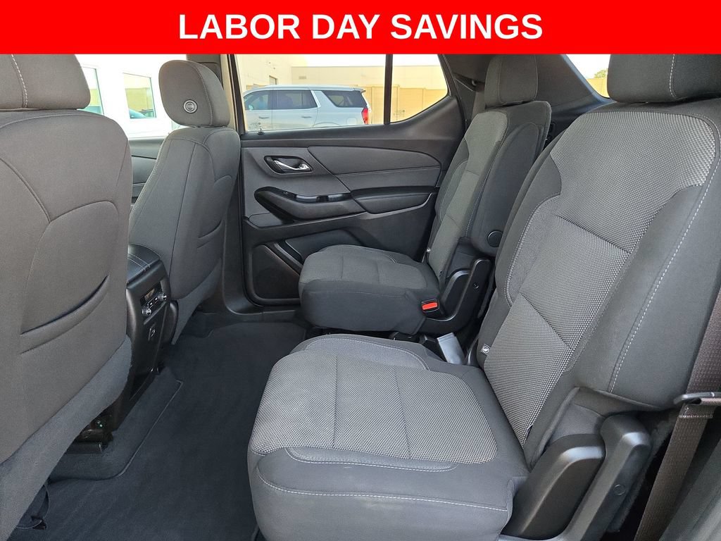 Used 2023 Chevrolet Traverse LT AWD/4WD image 14