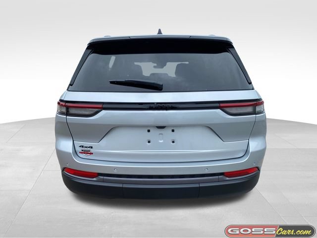 New 2026 Jeep Grand Cherokee Altitude AWD/4WD image 4
