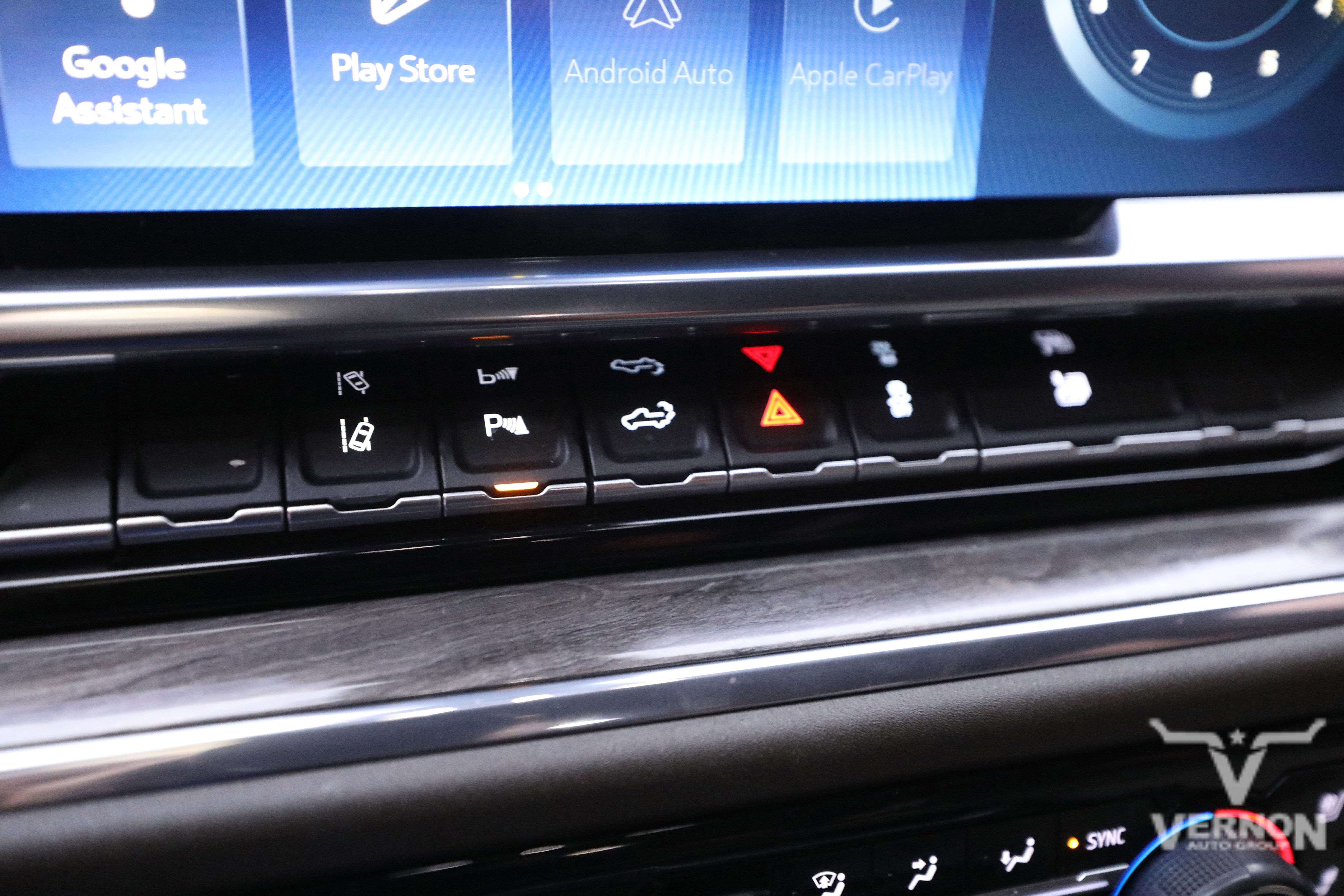 Used 2024 Chevrolet Silverado 3500 LTZ w/ LTZ Convenience Package image 25