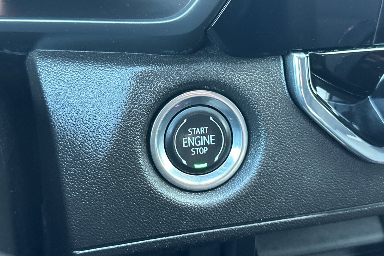 Used 2023 Chevrolet Colorado W/T image 21