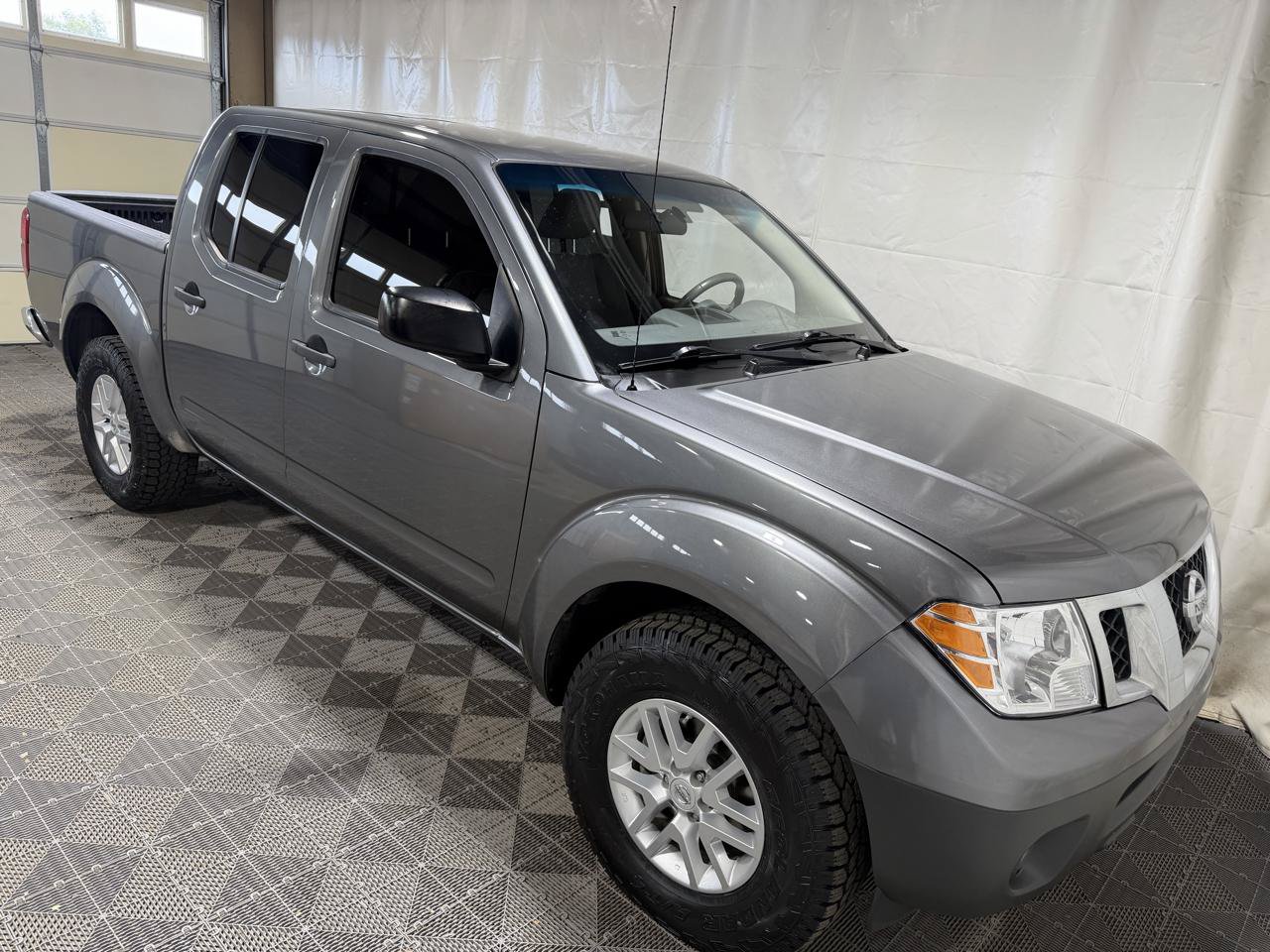 Used 2019 Nissan Frontier SV AWD/4WD image 9